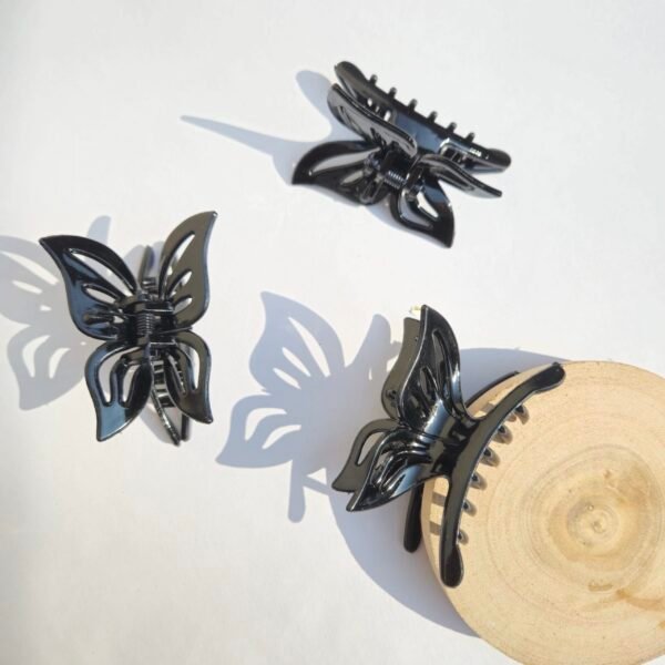 black color hair claw clips