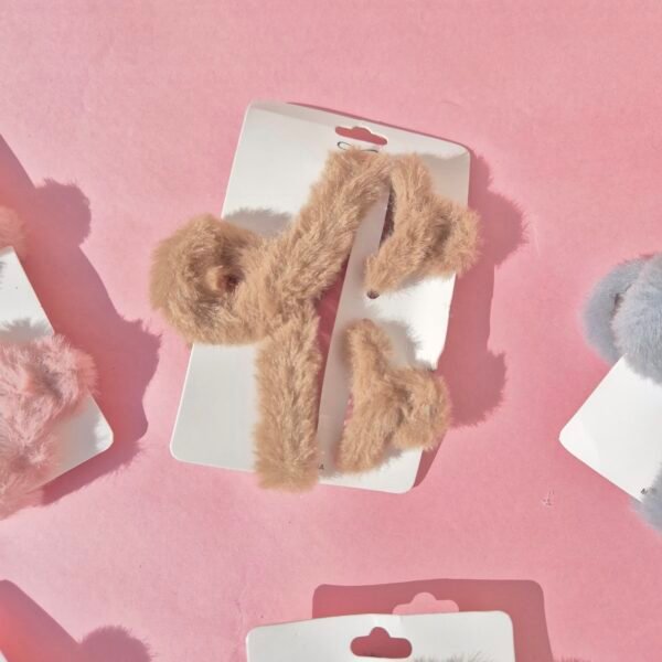 3pcs card fuzzy furry hair claw clip - Image 2