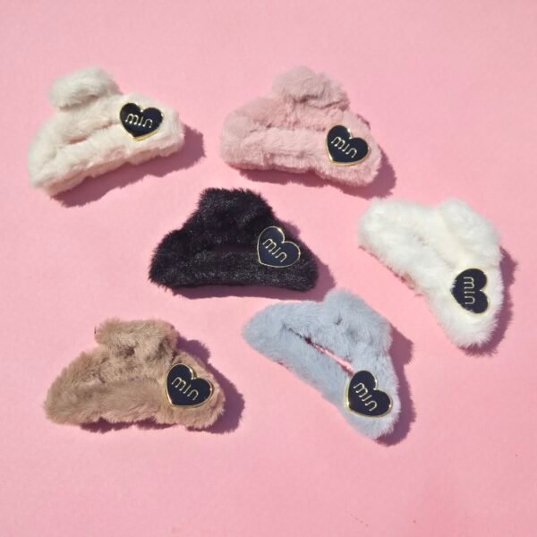 3 pcs set black heart logo fuzzy furry hair claw clip