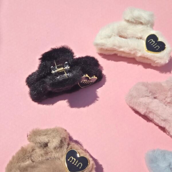 3 pcs set black heart logo fuzzy furry hair claw clip - Image 3