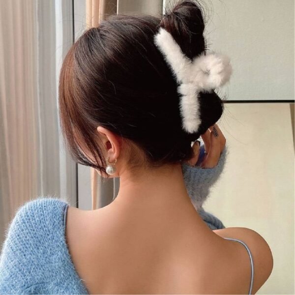 3pcs card fuzzy furry hair claw clip - Image 3